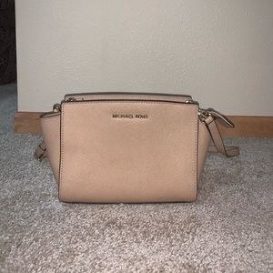 SOLD - Micheal Kors crossbody purse, tan + gold
